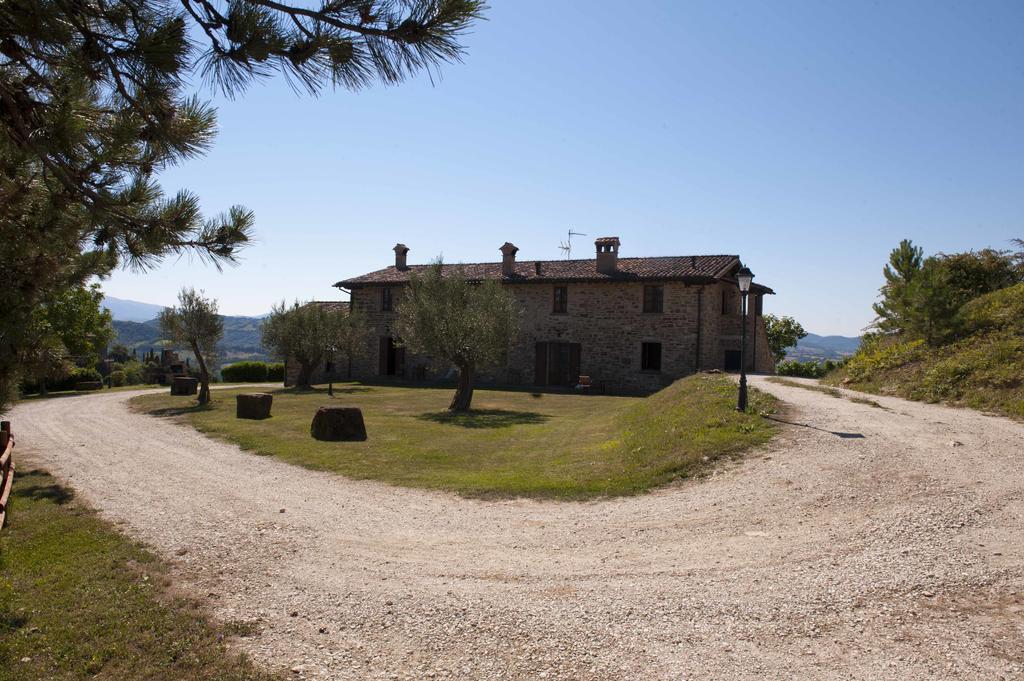 Agriturismo Tenuta Di Biscina Экстерьер фото