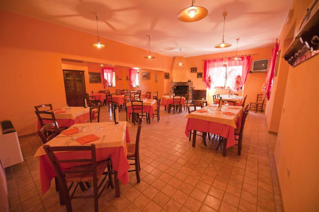 Agriturismo Tenuta Di Biscina Экстерьер фото
