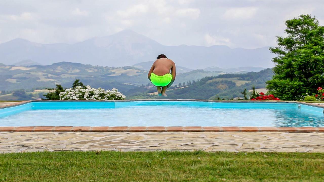 Agriturismo Tenuta Di Biscina Экстерьер фото